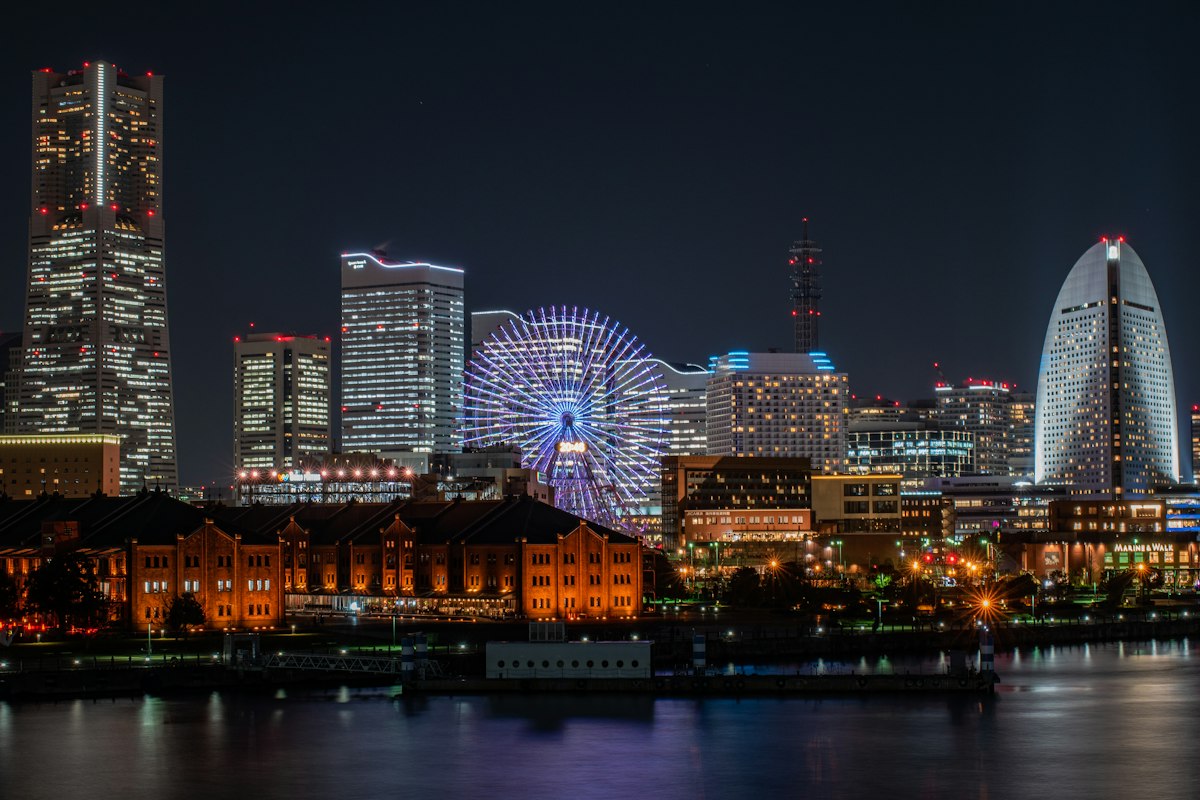 横浜